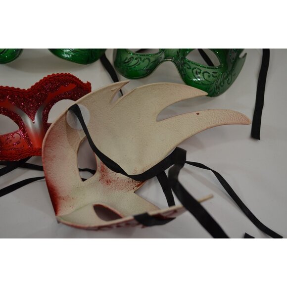 Masquerade Ball Mask Lot of 4 Red Green Glitter Peacock Feathers Plastic - Picture 7 of 9